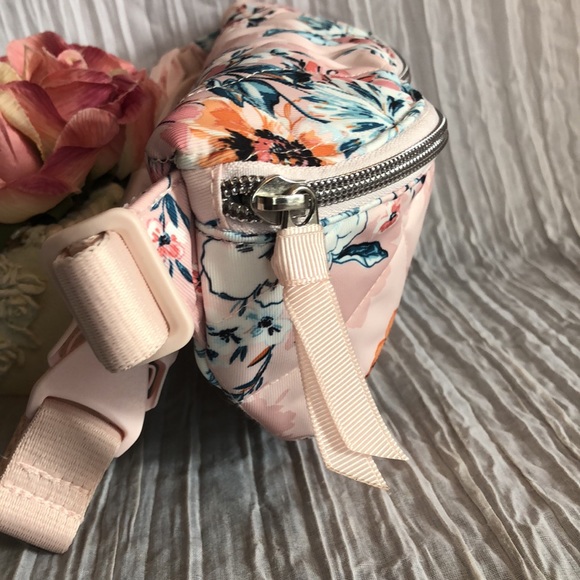 Vera Bradley Bags Vera Bradley Rfid Belt Bag In Peach Blossom